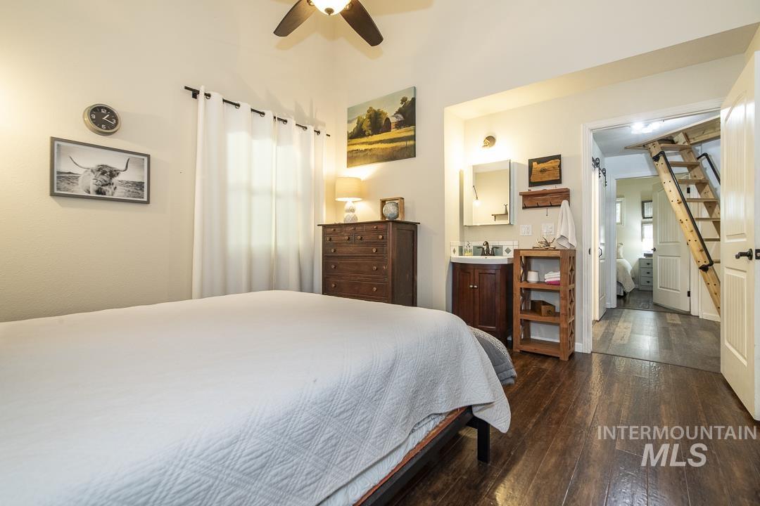 4022 Granite View Rd, New Meadows, Idaho 83654, 2 Bedrooms, 1 Bathroom, Residential For Sale, Price $634,000,MLS 98983004