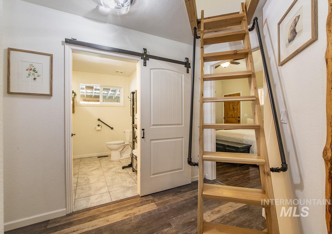 4022 Granite View Rd, New Meadows, Idaho 83654, 2 Bedrooms, 1 Bathroom, Residential For Sale, Price $634,000,MLS 98983004