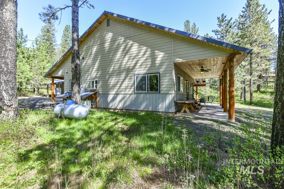 4022 Granite View Rd, New Meadows, Idaho 83654, 2 Bedrooms, 1 Bathroom, Residential For Sale, Price $634,000,MLS 98983004
