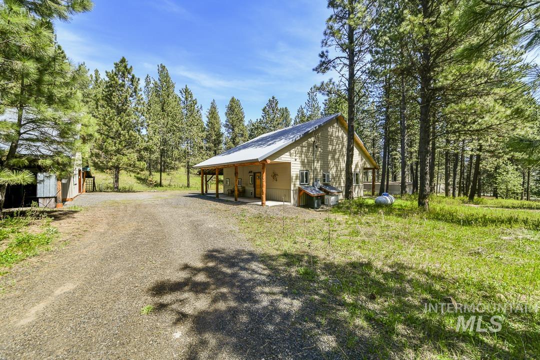 4022 Granite View Rd, New Meadows, Idaho 83654, 2 Bedrooms, 1 Bathroom, Residential For Sale, Price $634,000,MLS 98983004