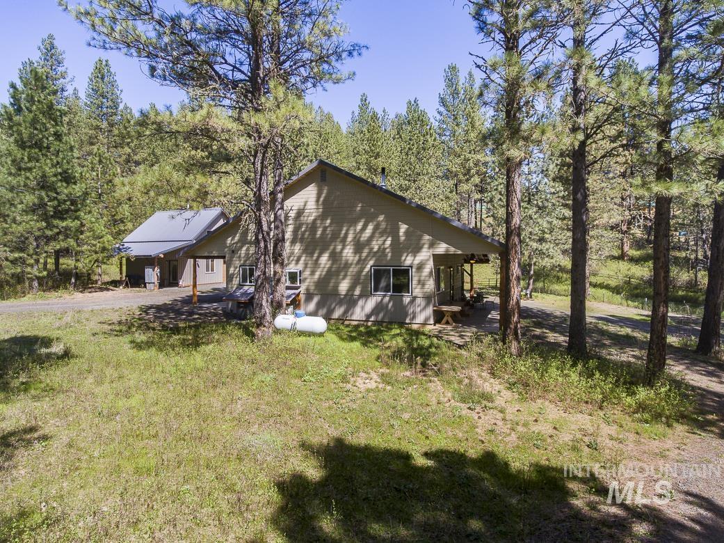 4022 Granite View Rd, New Meadows, Idaho 83654, 2 Bedrooms, 1 Bathroom, Residential For Sale, Price $634,000,MLS 98983004