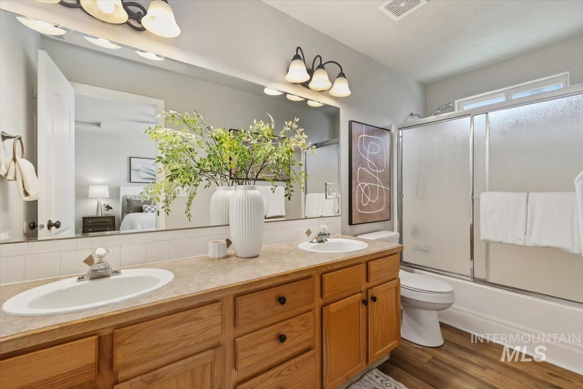 2605 Boulder Ave, Nampa, Idaho 83686, 3 Bedrooms, 2 Bathrooms, Residential For Sale, Price $368,500,MLS 98983005