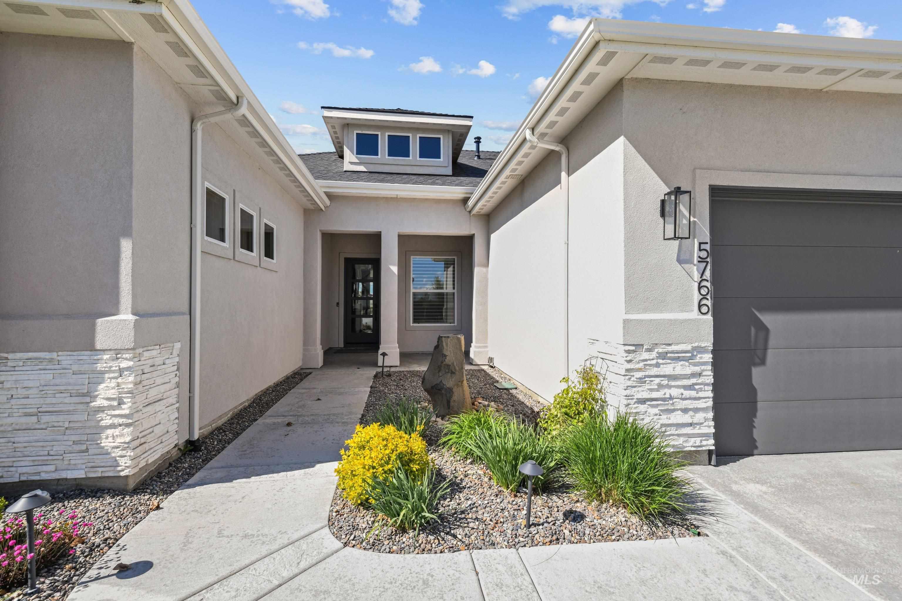 5766 W. Trigo Dr., Eagle, Idaho 83616, 3 Bedrooms, 3.5 Bathrooms, Residential For Sale, Price $1,184,000,MLS 98983006