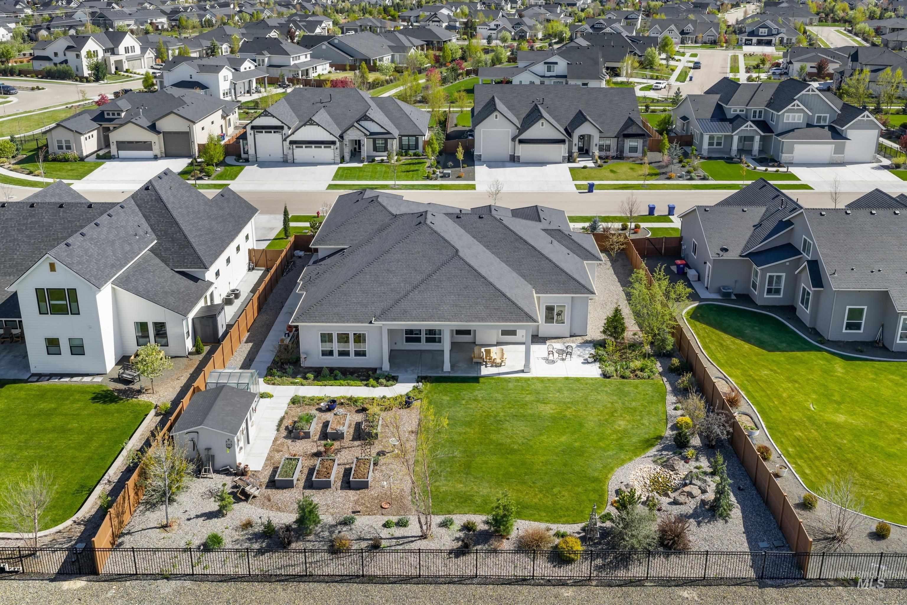 5766 W. Trigo Dr., Eagle, Idaho 83616, 3 Bedrooms, 3.5 Bathrooms, Residential For Sale, Price $1,184,000,MLS 98983006