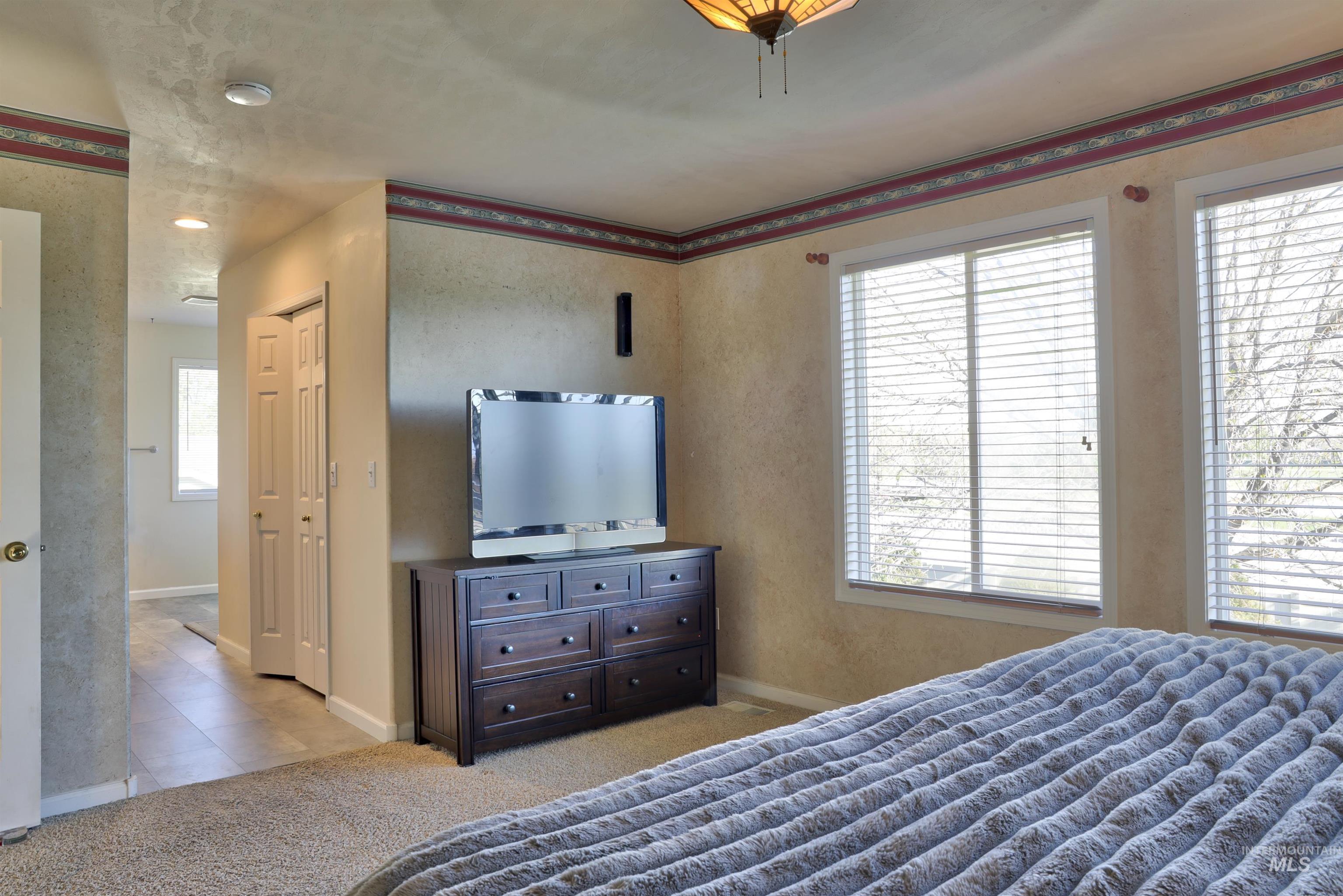 13926 W Bunkerhill Ct, Boise, Idaho 83713, 4 Bedrooms, 2.5 Bathrooms, Residential For Sale, Price $519,000,MLS 98983007