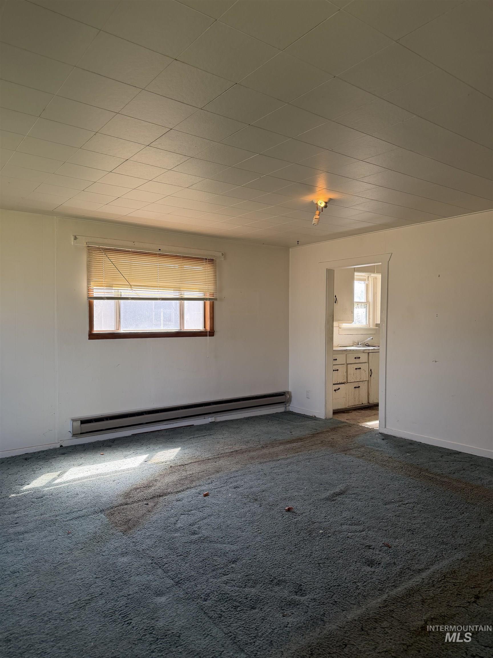 633 E 2nd St, Emmett, Idaho 83617, 2 Bedrooms, 1 Bathroom, Residential For Sale, Price $199,900,MLS 98983008