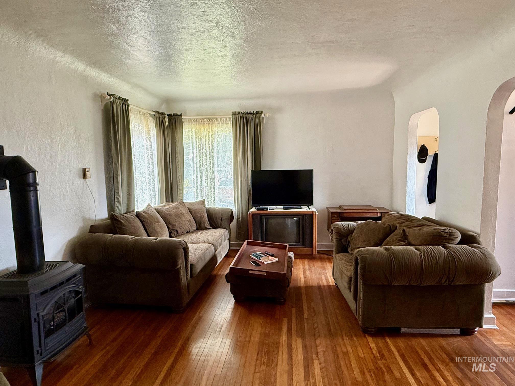 810 Main Street, Kamiah, Idaho 83536, 3 Bedrooms, 1 Bathroom, Residential For Sale, Price $230,000, 98983009