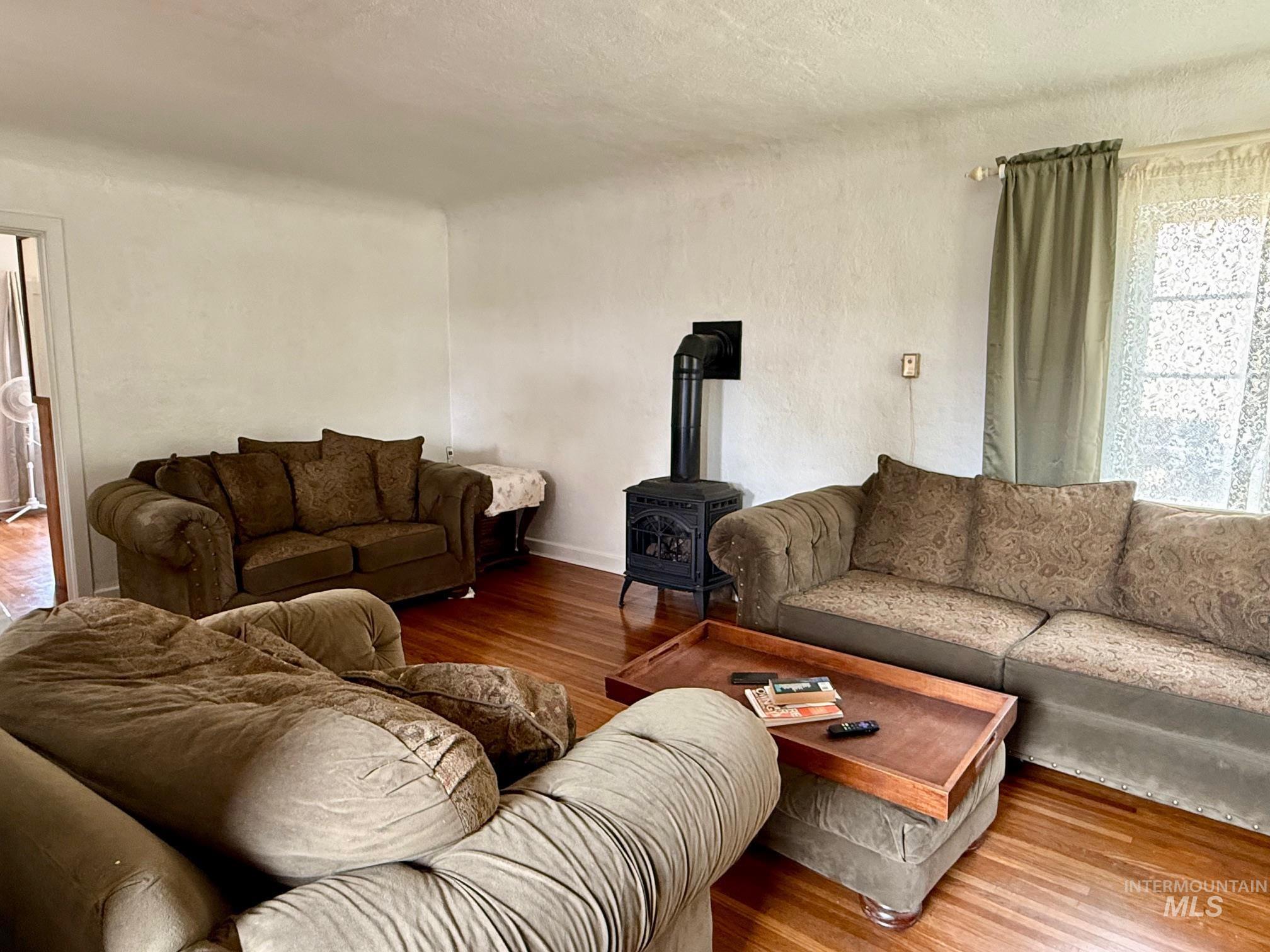 810 Main Street, Kamiah, Idaho 83536, 3 Bedrooms, 1 Bathroom, Residential For Sale, Price $230,000, 98983009