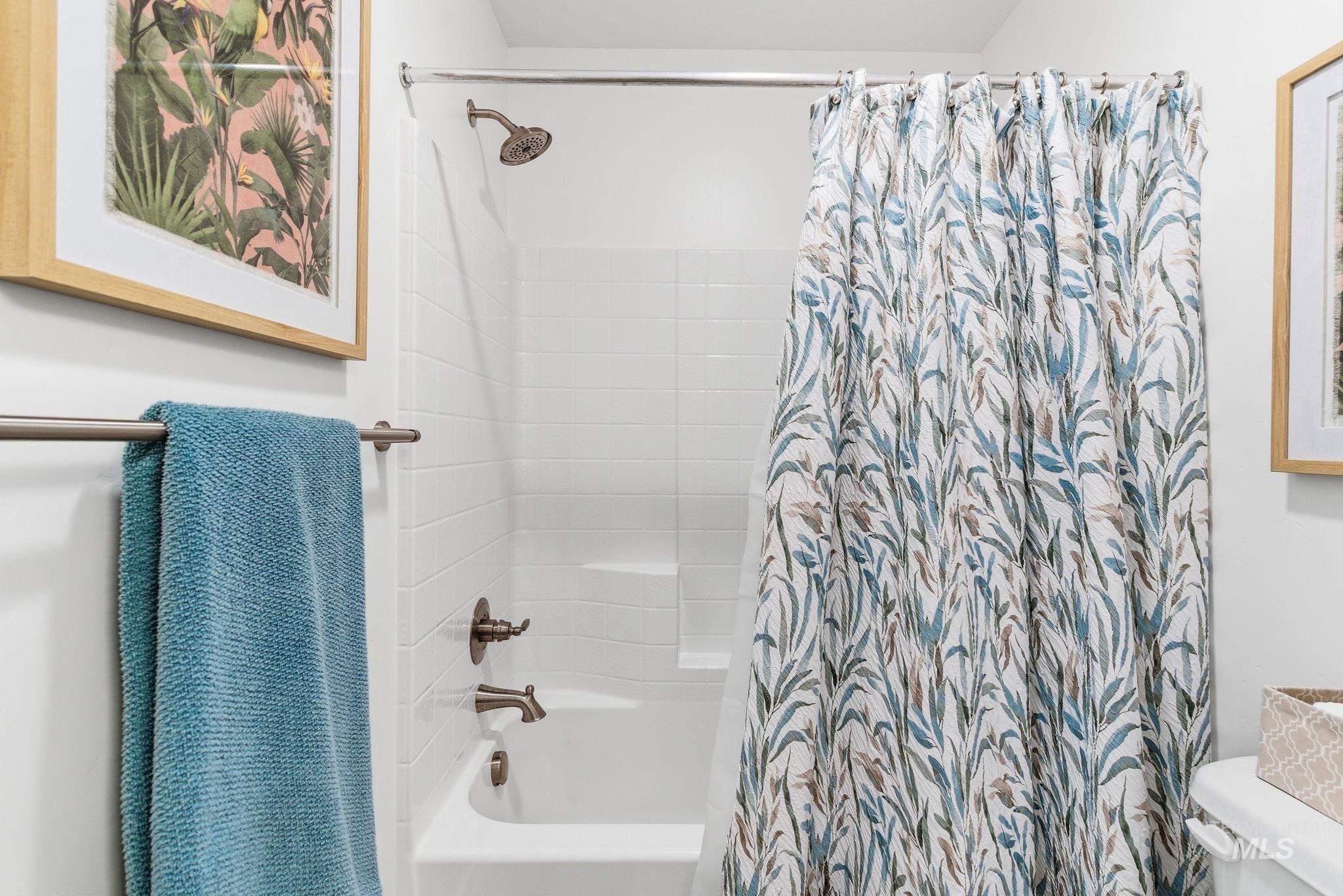 3425 N Anselmo Way, Star, Idaho 83669, 5 Bedrooms, 3.5 Bathrooms, Residential For Sale, Price $725,000,MLS 98983011