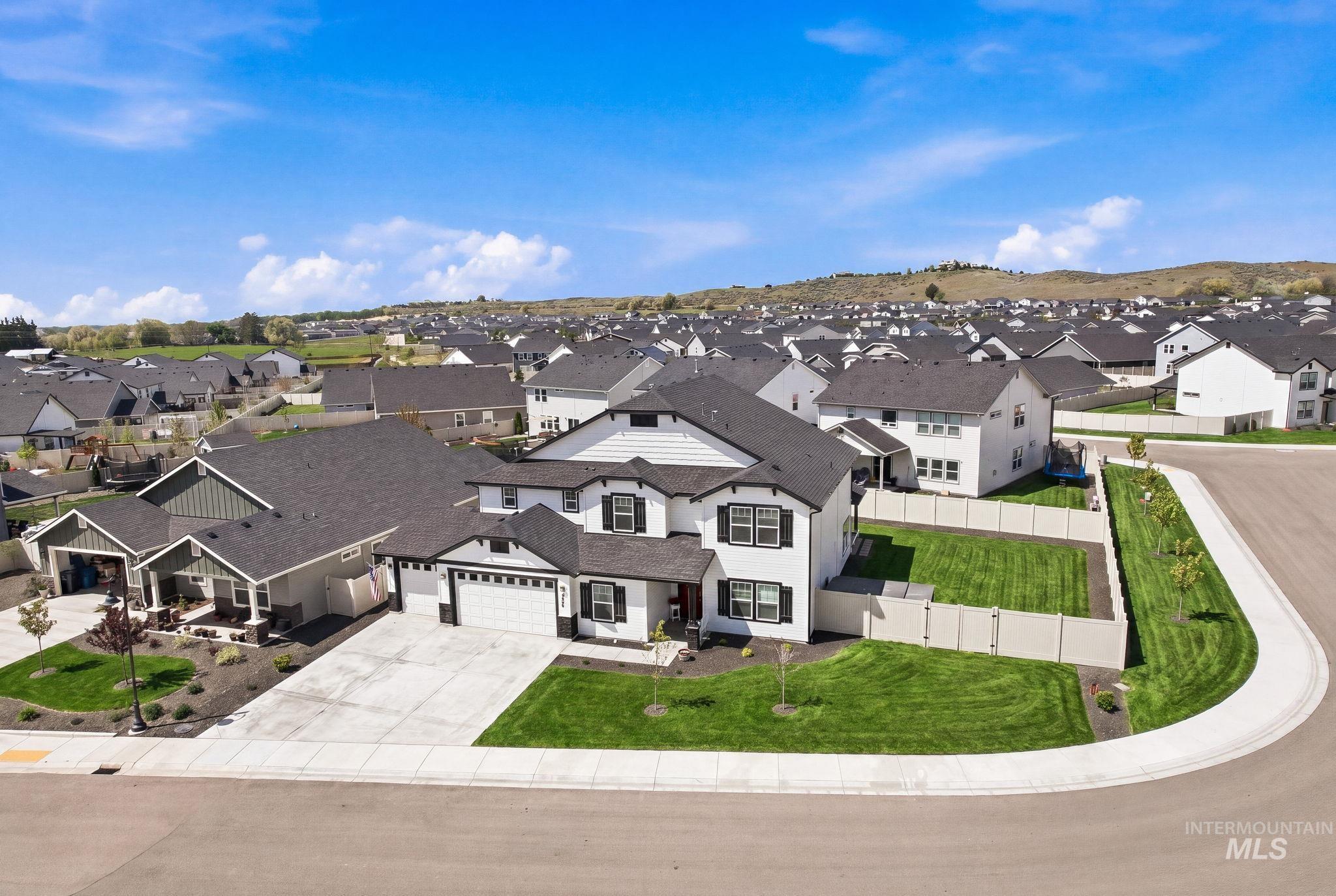 3425 N Anselmo Way, Star, Idaho 83669, 5 Bedrooms, 3.5 Bathrooms, Residential For Sale, Price $725,000,MLS 98983011