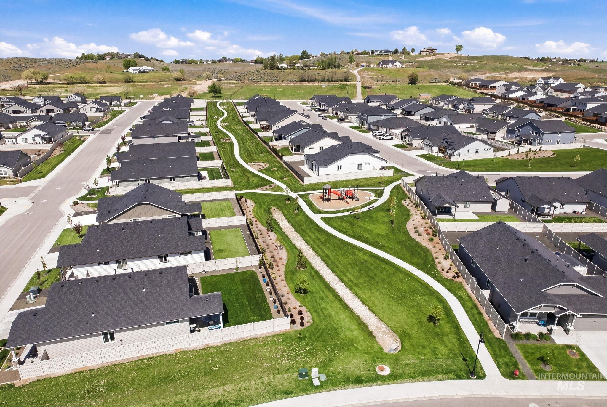 3425 N Anselmo Way, Star, Idaho 83669, 5 Bedrooms, 3.5 Bathrooms, Residential For Sale, Price $725,000,MLS 98983011