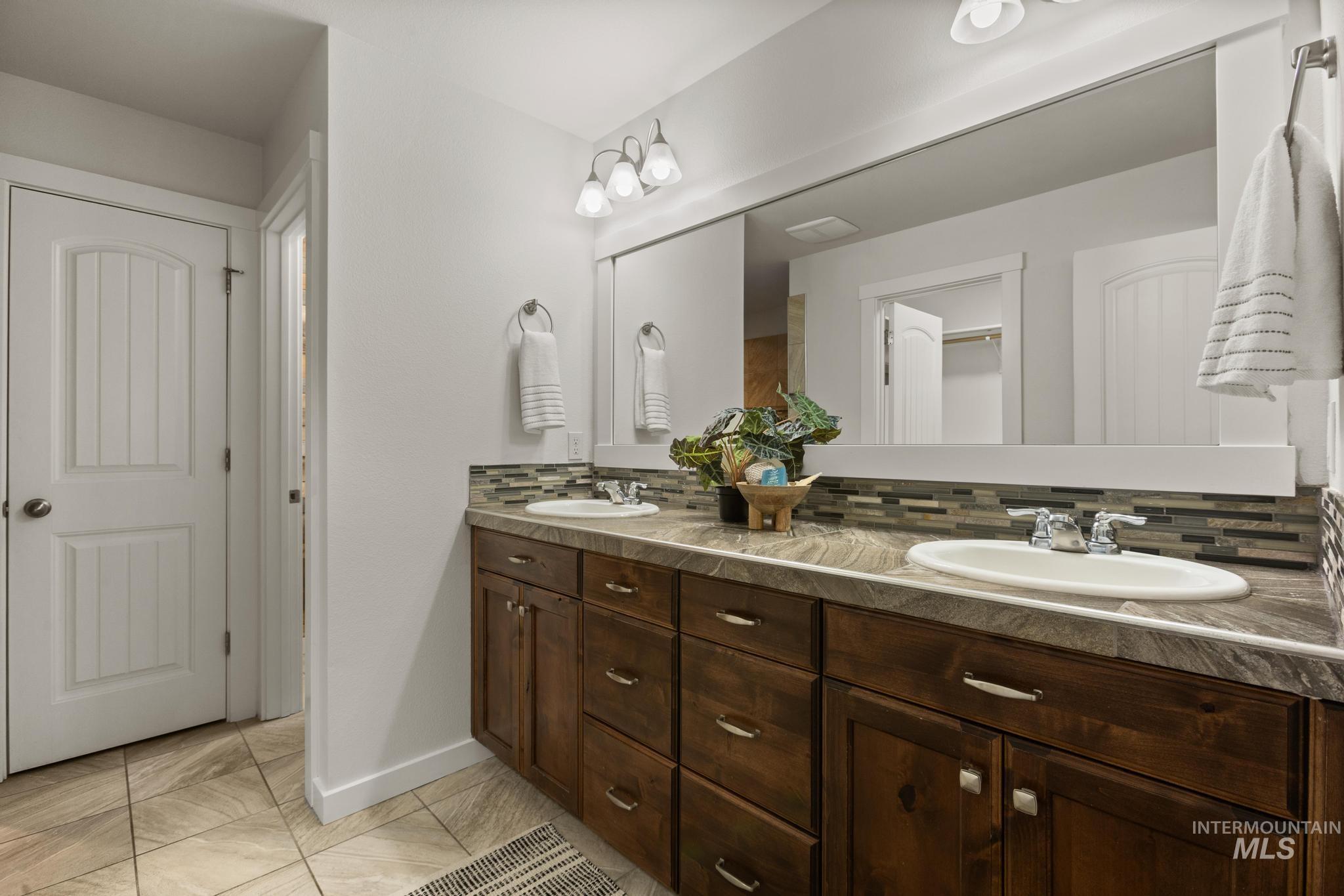 2040 Kelly Dr, Payette, Idaho 83661, 3 Bedrooms, 2 Bathrooms, Residential For Sale, Price $449,900,MLS 98983019