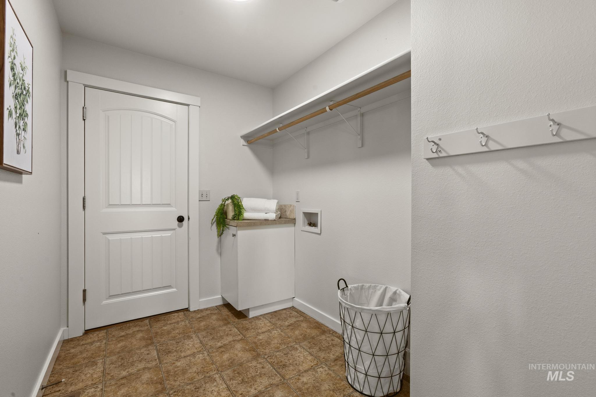 2040 Kelly Dr, Payette, Idaho 83661, 3 Bedrooms, 2 Bathrooms, Residential For Sale, Price $449,900,MLS 98983019