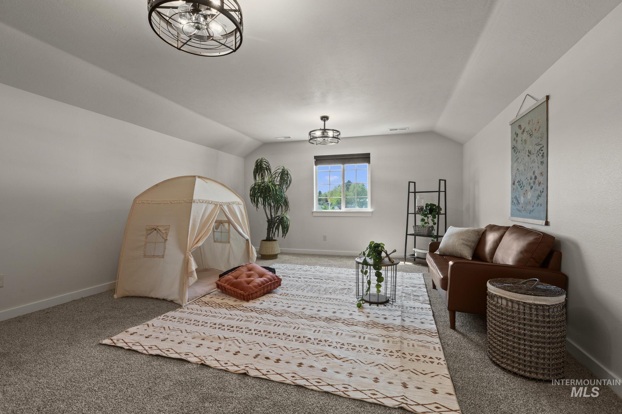 2040 Kelly Dr, Payette, Idaho 83661, 3 Bedrooms, 2 Bathrooms, Residential For Sale, Price $449,900,MLS 98983019