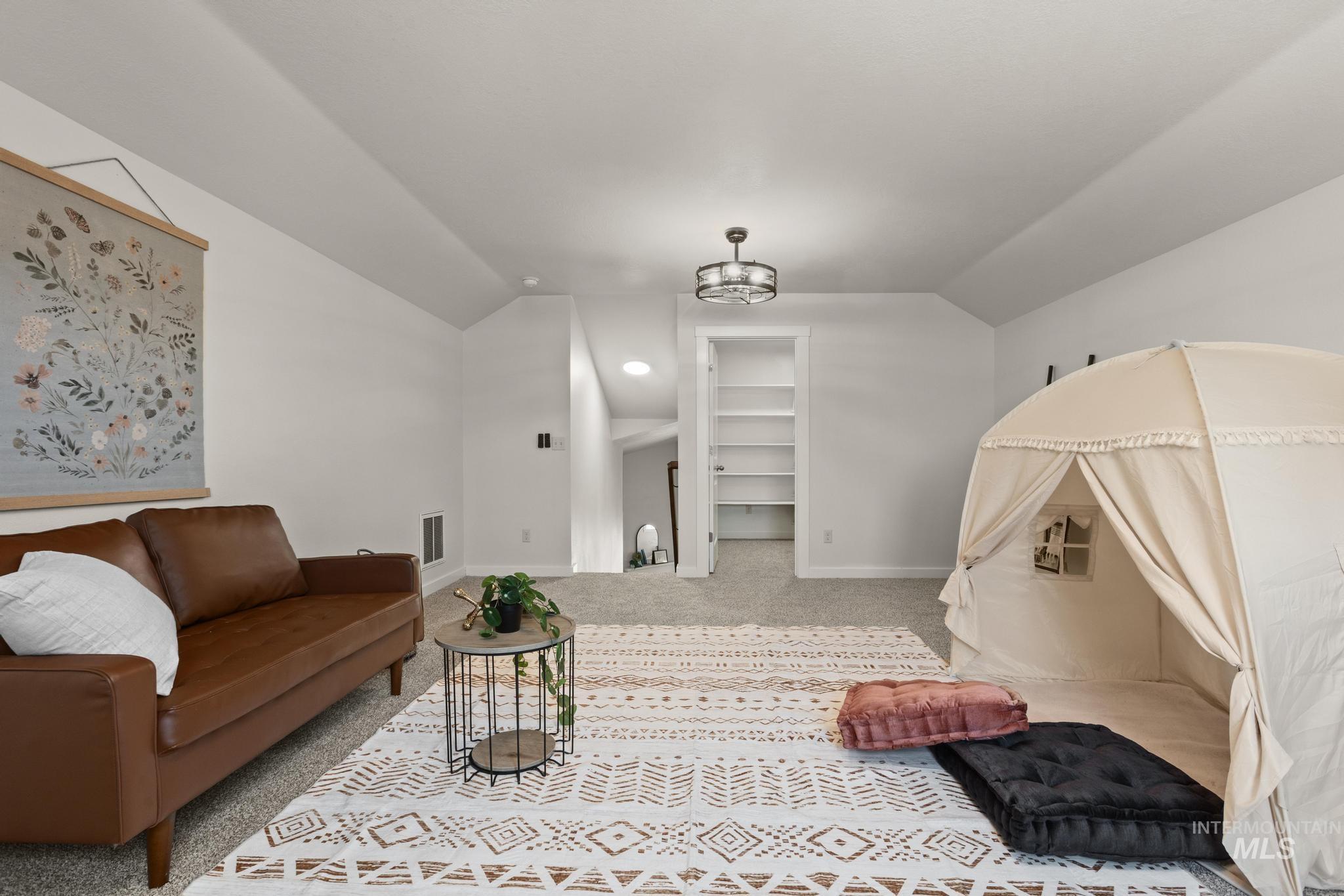 2040 Kelly Dr, Payette, Idaho 83661, 3 Bedrooms, 2 Bathrooms, Residential For Sale, Price $449,900,MLS 98983019