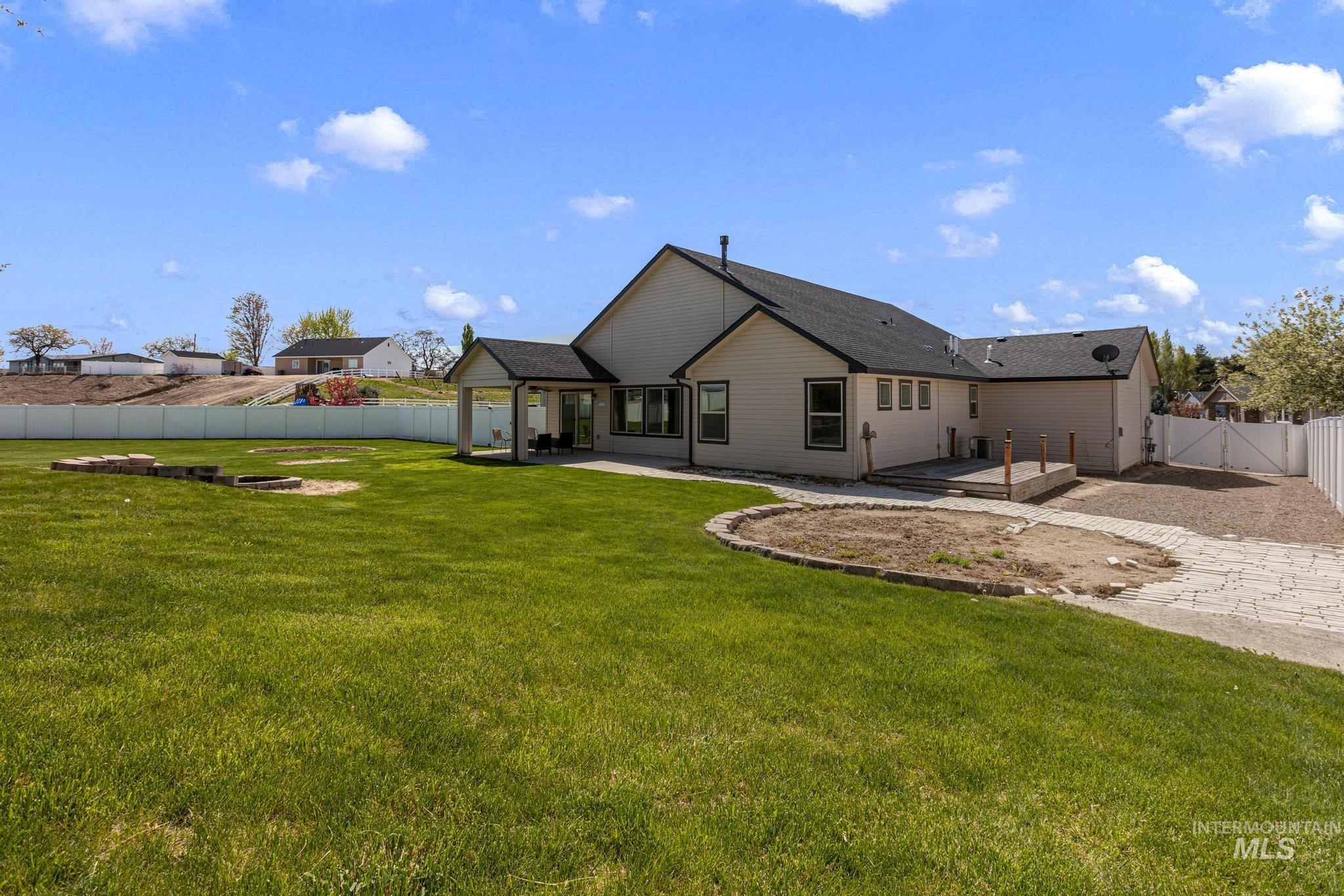 2040 Kelly Dr, Payette, Idaho 83661, 3 Bedrooms, 2 Bathrooms, Residential For Sale, Price $449,900,MLS 98983019