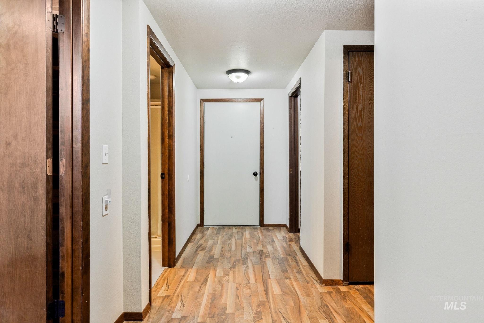 6621 E Willow Ave, Nampa, Idaho 83687, 4 Bedrooms, 2 Bathrooms, Residential For Sale, Price $555,000,MLS 98983020