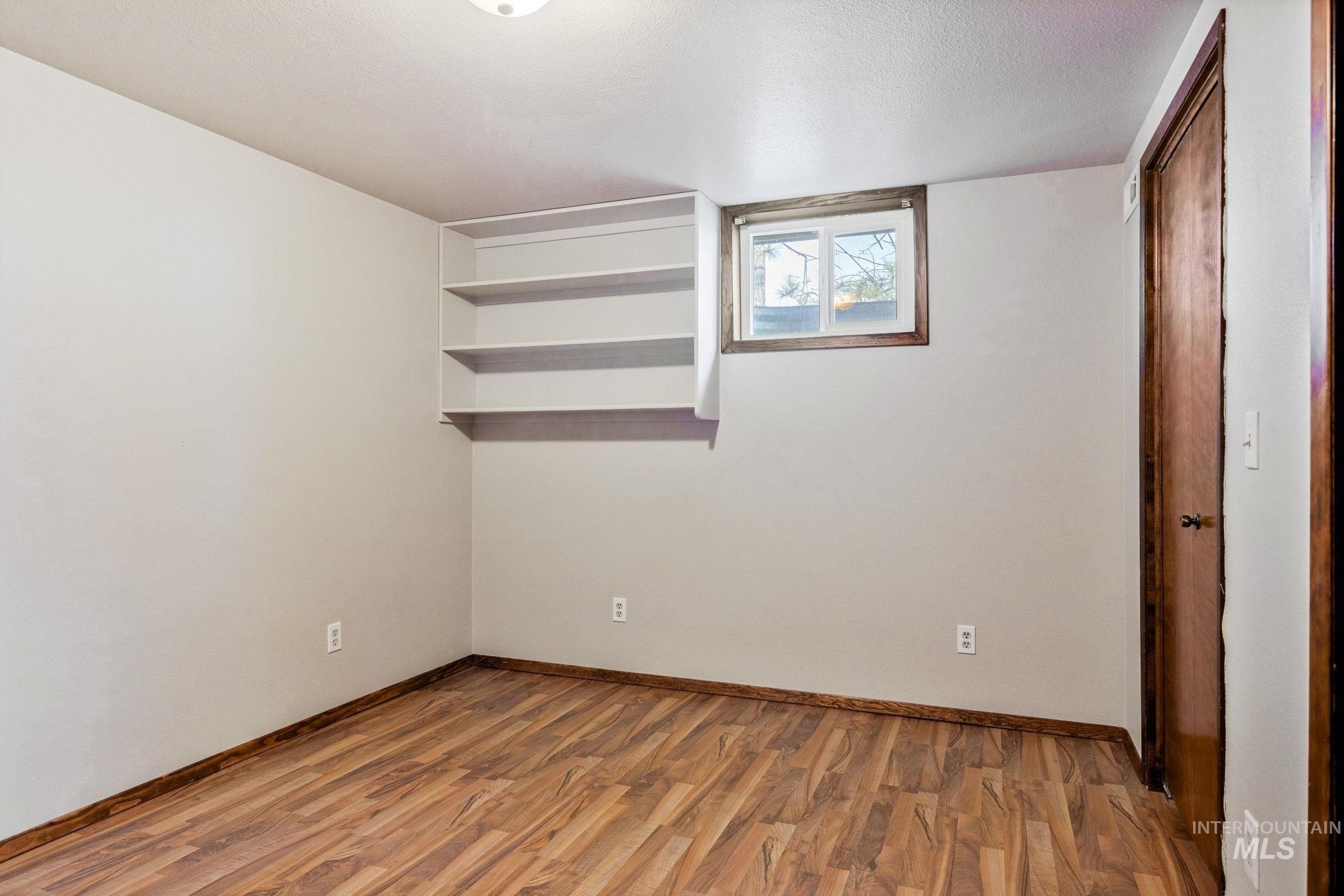 6621 E Willow Ave, Nampa, Idaho 83687, 4 Bedrooms, 2 Bathrooms, Residential For Sale, Price $555,000,MLS 98983020