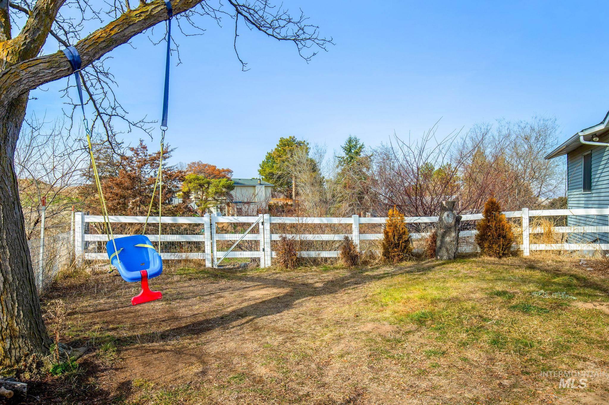 6621 E Willow Ave, Nampa, Idaho 83687, 4 Bedrooms, 2 Bathrooms, Residential For Sale, Price $555,000,MLS 98983020