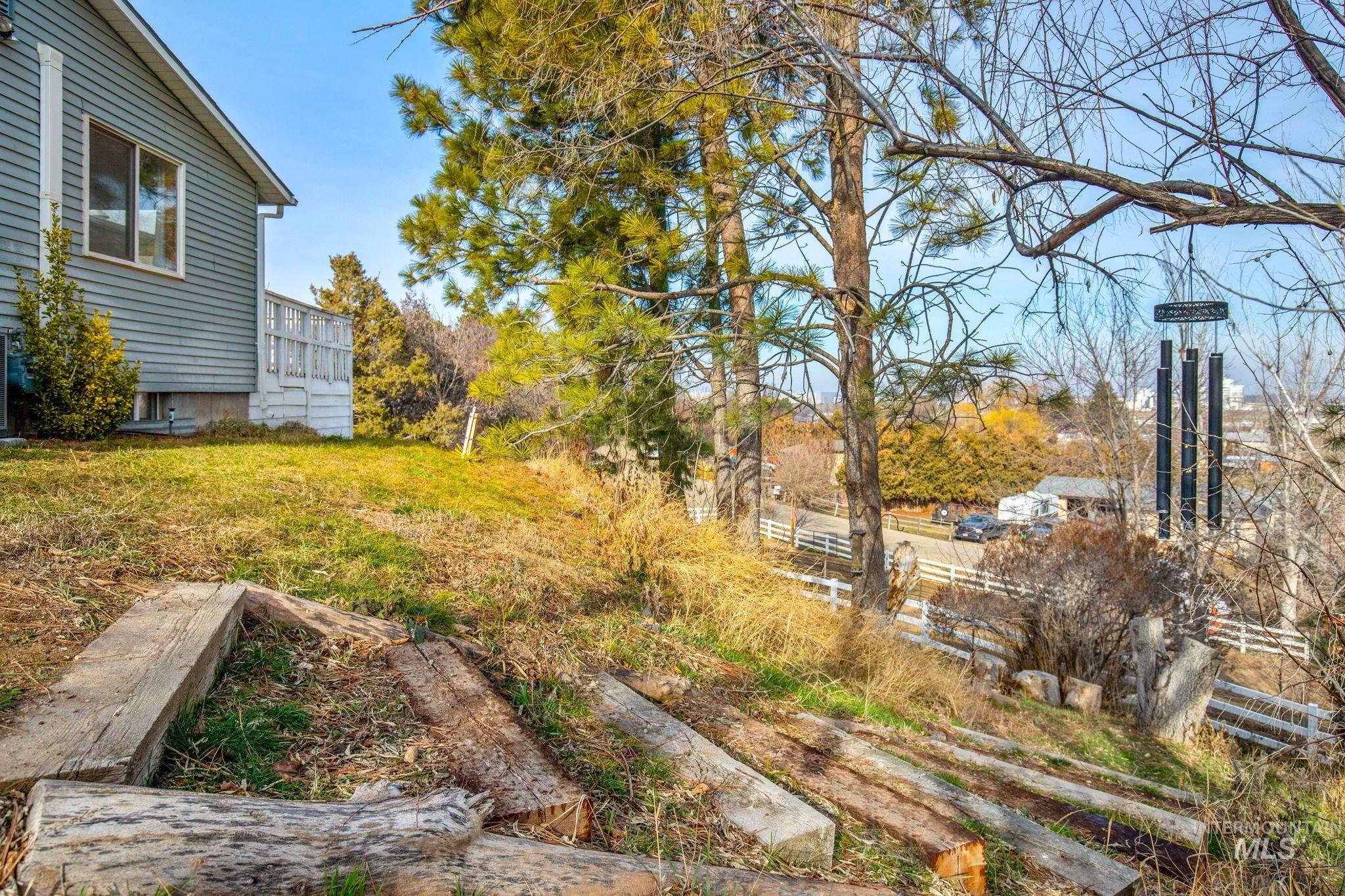 6621 E Willow Ave, Nampa, Idaho 83687, 4 Bedrooms, 2 Bathrooms, Residential For Sale, Price $555,000,MLS 98983020