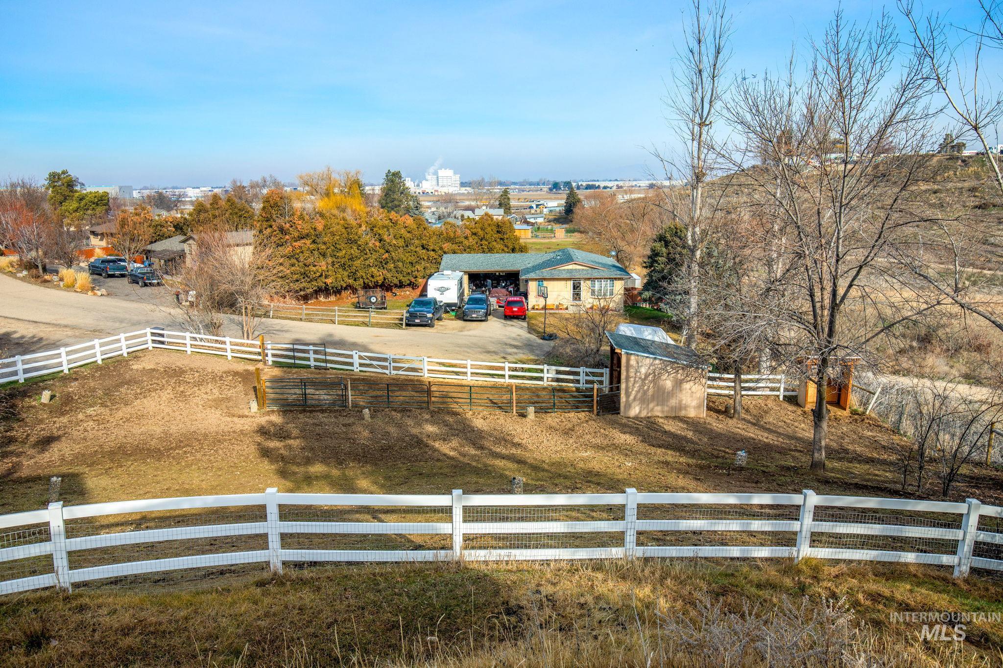 6621 E Willow Ave, Nampa, Idaho 83687, 4 Bedrooms, 2 Bathrooms, Residential For Sale, Price $555,000,MLS 98983020