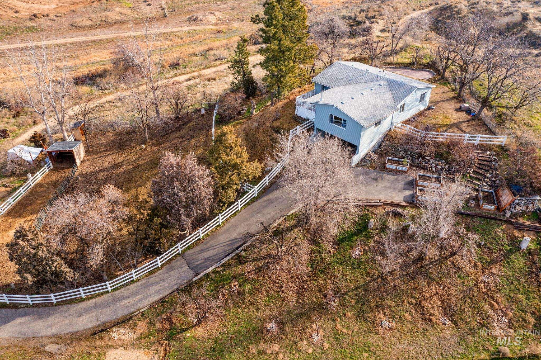 6621 E Willow Ave, Nampa, Idaho 83687, 4 Bedrooms, 2 Bathrooms, Residential For Sale, Price $555,000,MLS 98983020