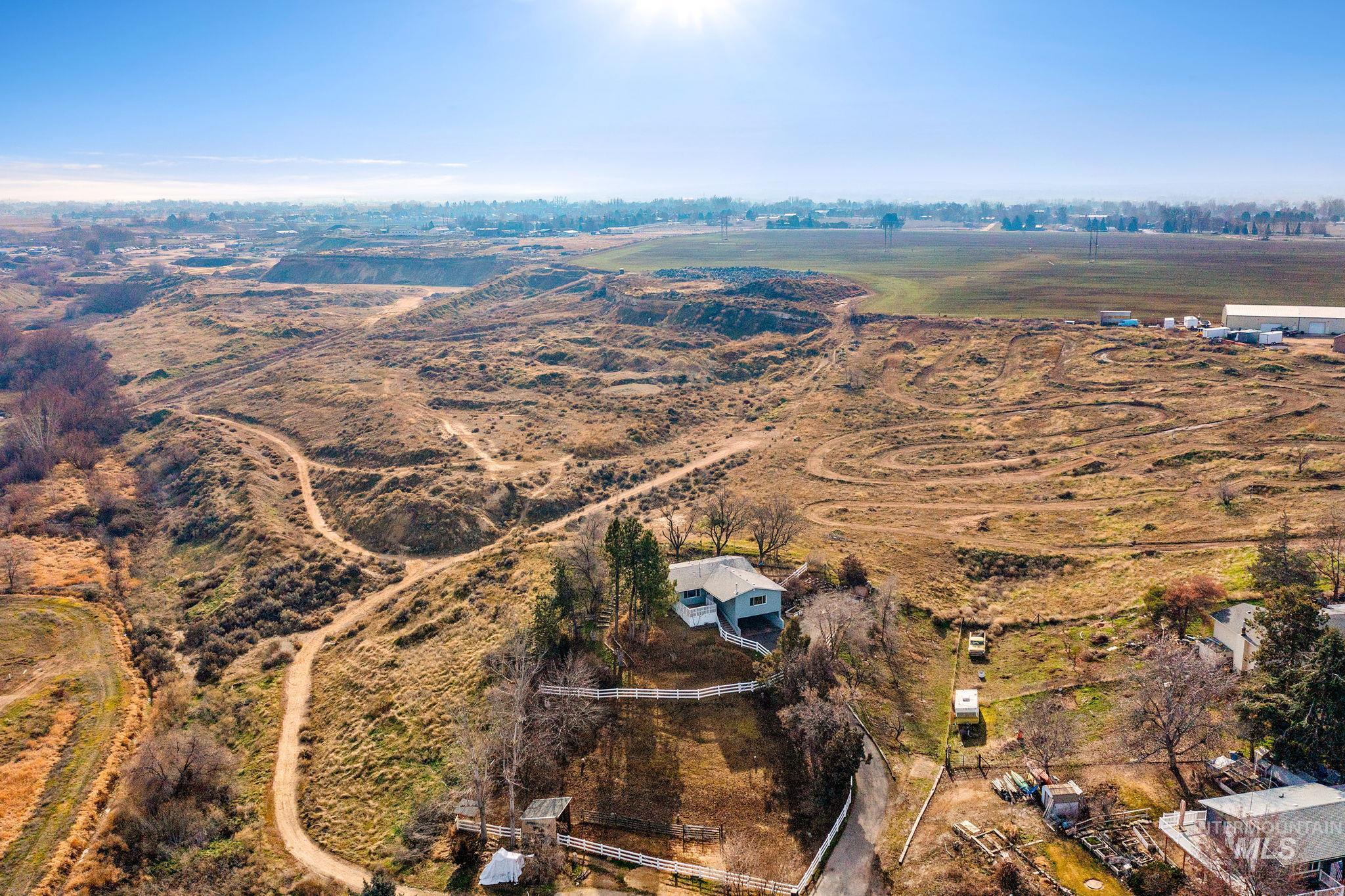 6621 E Willow Ave, Nampa, Idaho 83687, 4 Bedrooms, 2 Bathrooms, Residential For Sale, Price $555,000,MLS 98983020