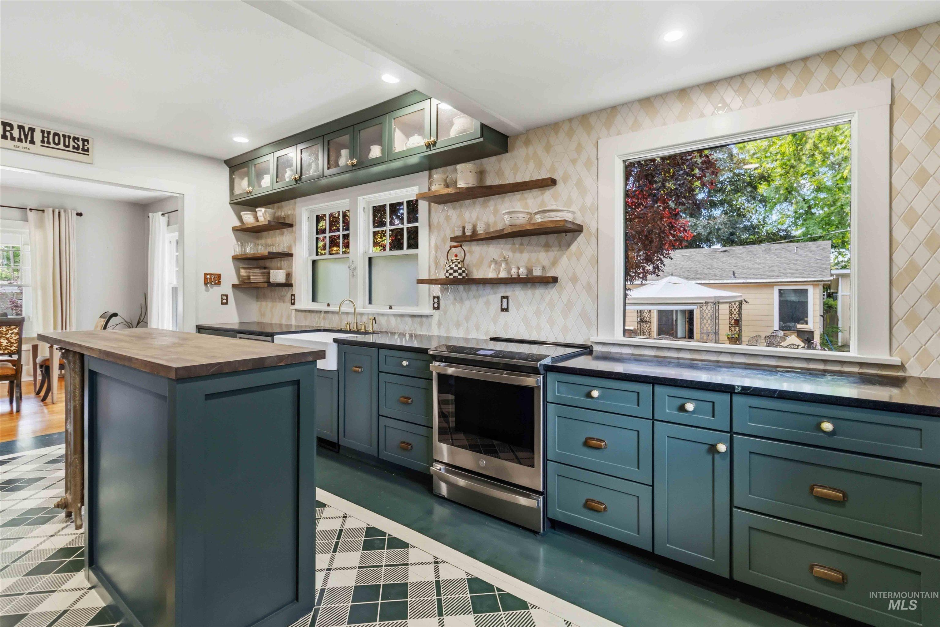 2603 N 28th, Boise, Idaho 83703, 5 Bedrooms, 3.5 Bathrooms, Residential For Sale, Price $1,098,355, 98983021