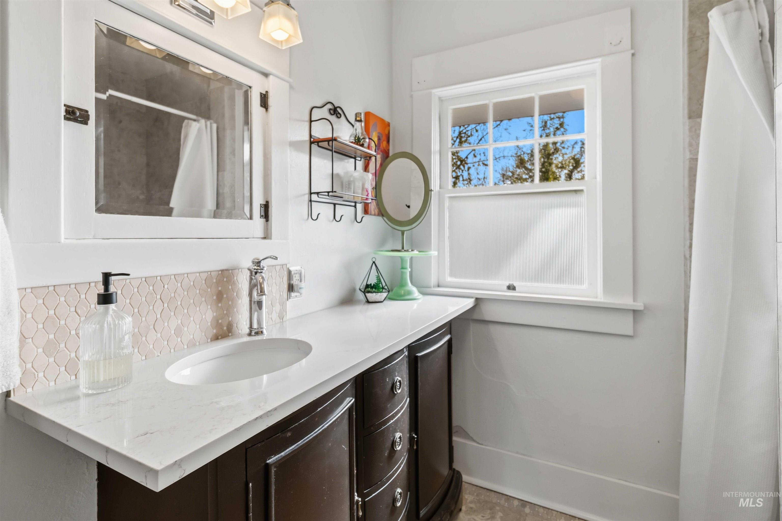 2603 N 28th, Boise, Idaho 83703, 5 Bedrooms, 3.5 Bathrooms, Residential For Sale, Price $1,200,000,MLS 98983021