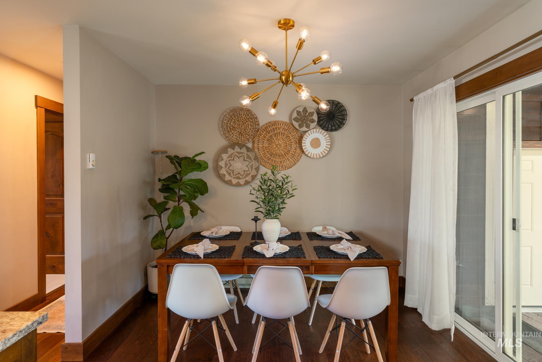 2850 Glenbrook Dr., Hailey, Idaho 83333-0000, 3 Bedrooms, 2 Bathrooms, Residential For Sale, Price $659,000,MLS 98983022