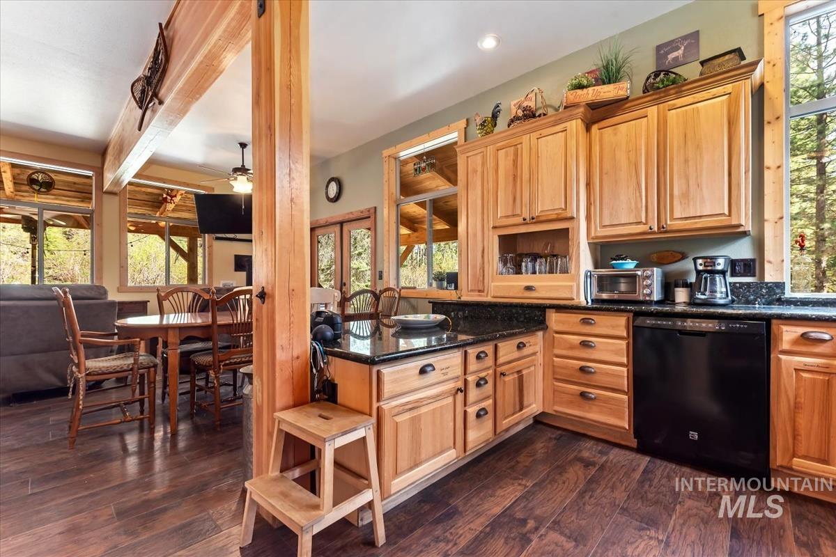 11 Shadow Rd, Garden Valley, Idaho 83622, 3 Bedrooms, 2 Bathrooms, Residential For Sale, Price $559,900,MLS 98983023