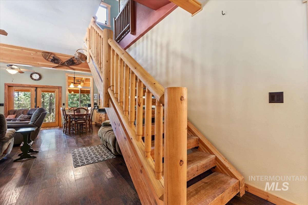 11 Shadow Rd, Garden Valley, Idaho 83622, 3 Bedrooms, 2 Bathrooms, Residential For Sale, Price $559,900,MLS 98983023