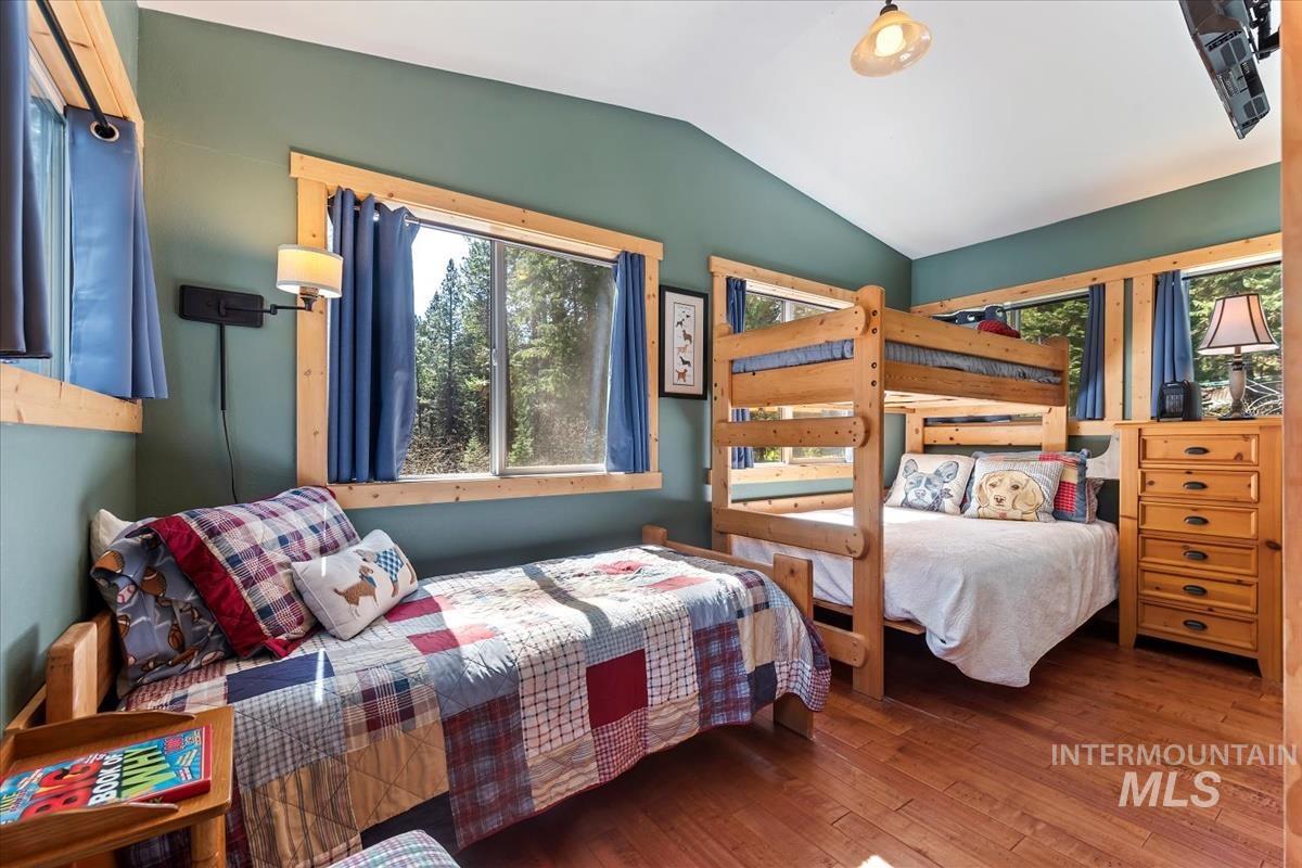 11 Shadow Rd, Garden Valley, Idaho 83622, 3 Bedrooms, 2 Bathrooms, Residential For Sale, Price $559,900,MLS 98983023