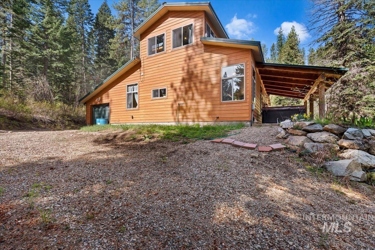 11 Shadow Rd, Garden Valley, Idaho 83622, 3 Bedrooms, 2 Bathrooms, Residential For Sale, Price $559,900,MLS 98983023