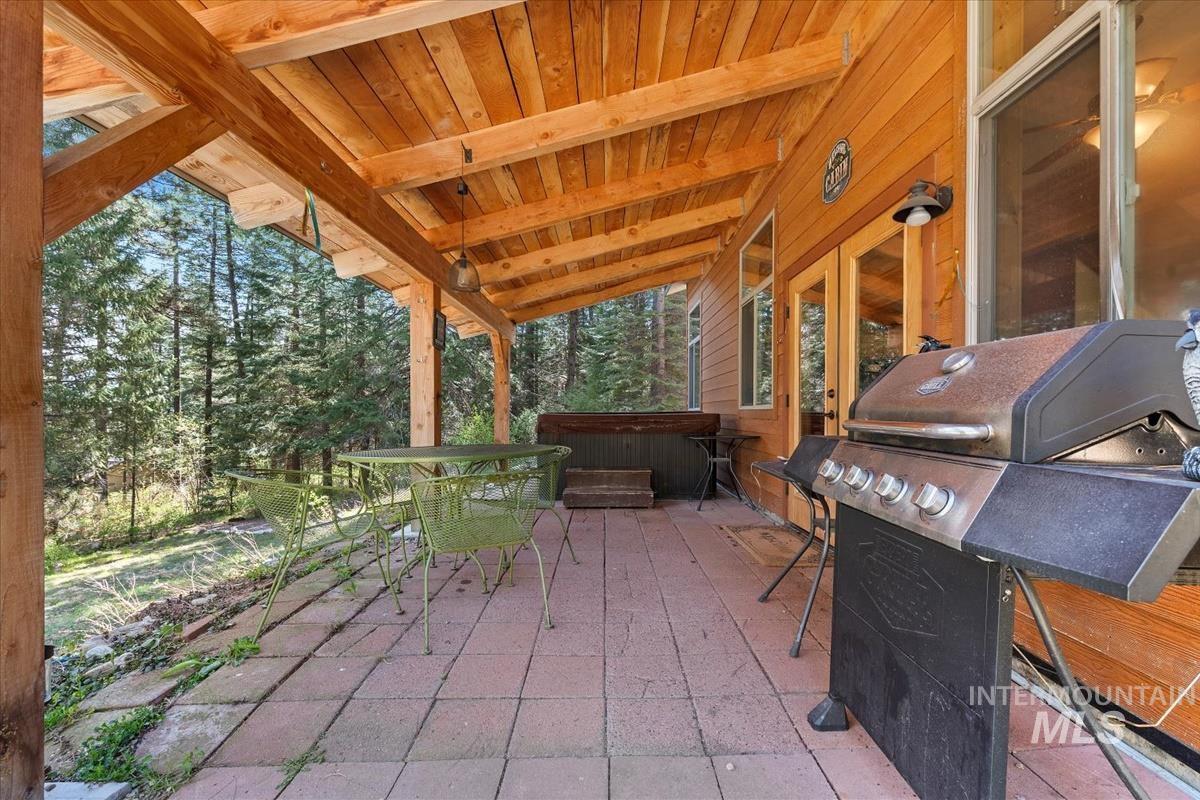 11 Shadow Rd, Garden Valley, Idaho 83622, 3 Bedrooms, 2 Bathrooms, Residential For Sale, Price $559,900,MLS 98983023