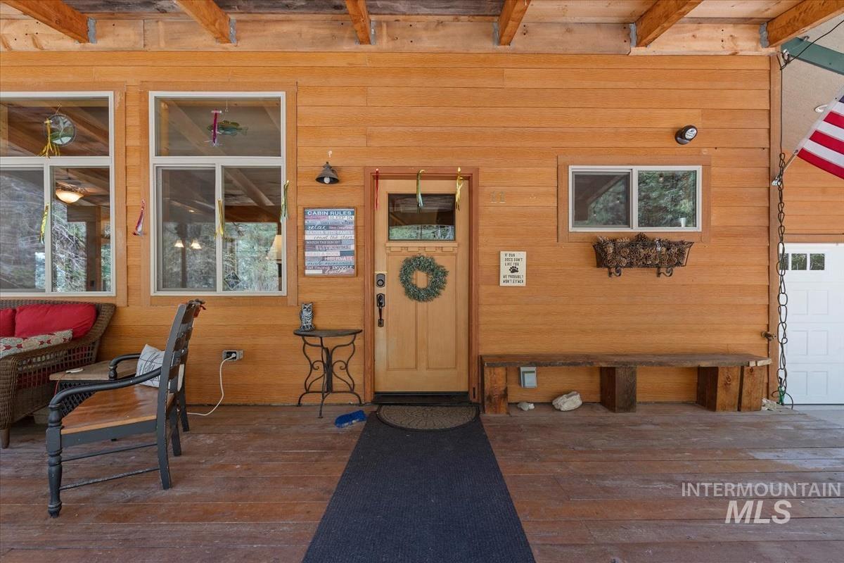 11 Shadow Rd, Garden Valley, Idaho 83622, 3 Bedrooms, 2 Bathrooms, Residential For Sale, Price $559,900,MLS 98983023