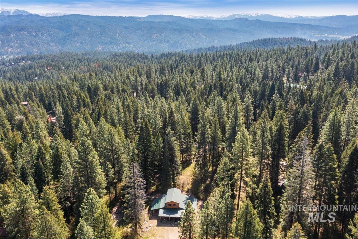 11 Shadow Rd, Garden Valley, Idaho 83622, 3 Bedrooms, 2 Bathrooms, Residential For Sale, Price $559,900,MLS 98983023