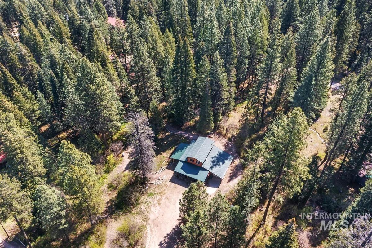 11 Shadow Rd, Garden Valley, Idaho 83622, 3 Bedrooms, 2 Bathrooms, Residential For Sale, Price $559,900,MLS 98983023