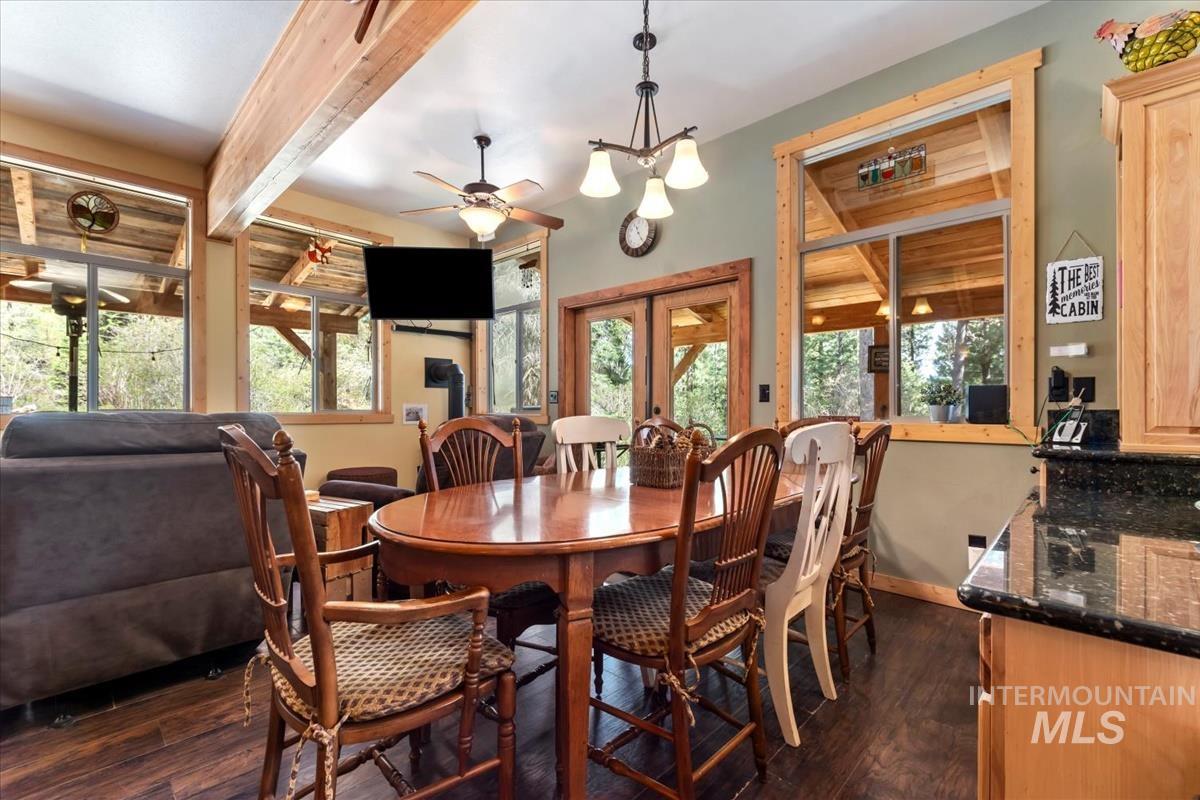 11 Shadow Rd, Garden Valley, Idaho 83622, 3 Bedrooms, 2 Bathrooms, Residential For Sale, Price $559,900,MLS 98983023