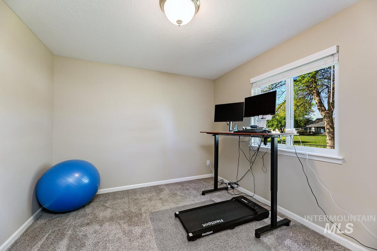 4151 Clearbrook Pl, Meridian, Idaho 83646, 4 Bedrooms, 3 Bathrooms, Residential For Sale, Price $598,000,MLS 98983025