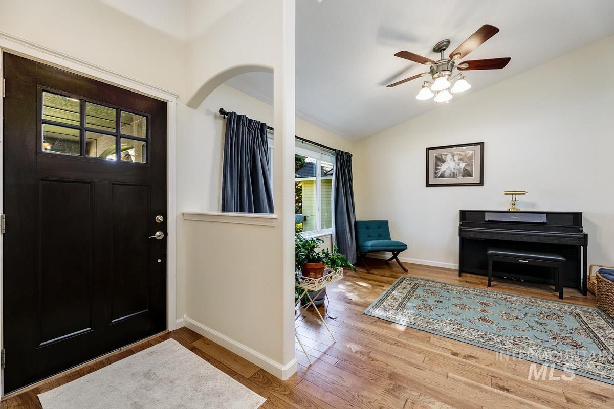 4151 Clearbrook Pl, Meridian, Idaho 83646, 4 Bedrooms, 3 Bathrooms, Residential For Sale, Price $598,000,MLS 98983025