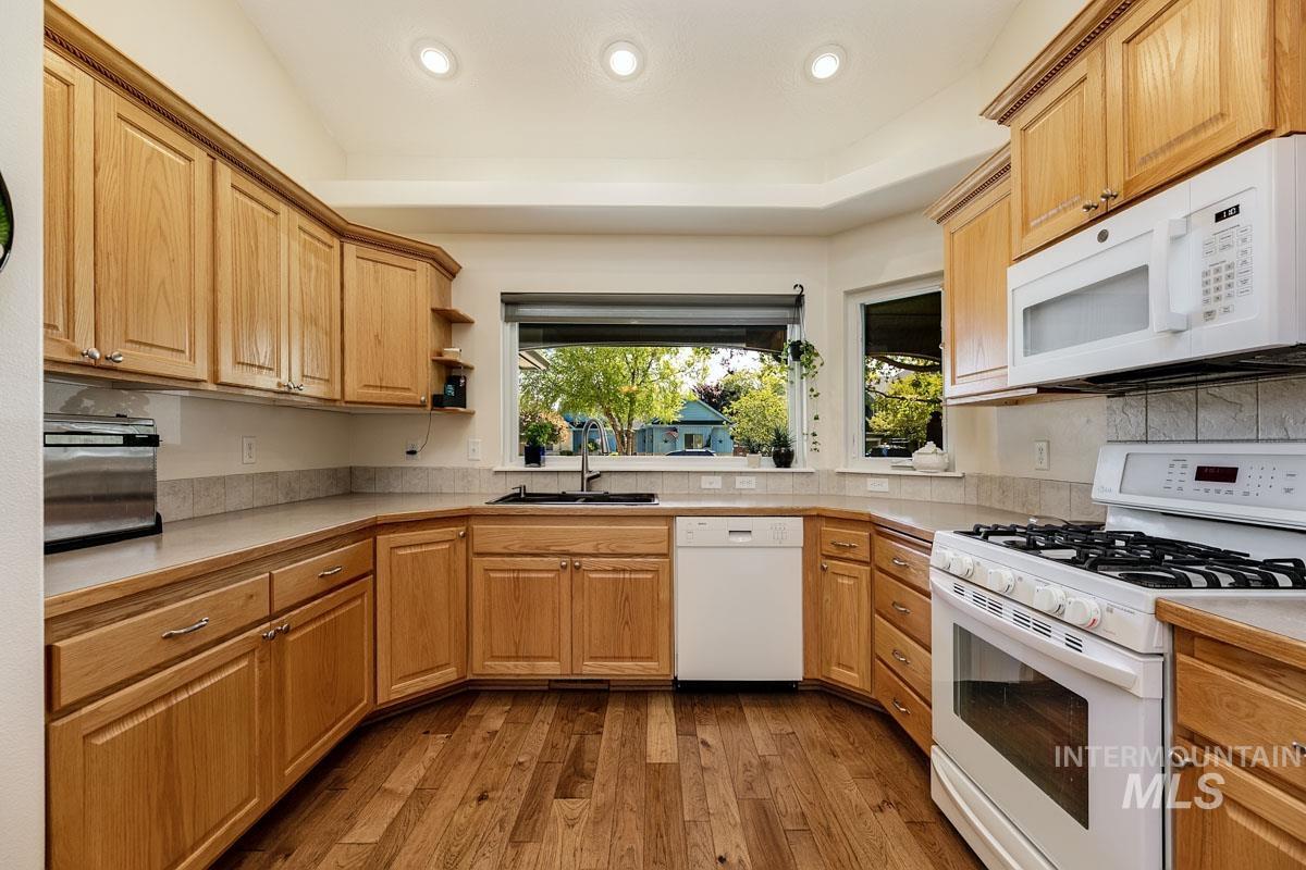 4151 Clearbrook Pl, Meridian, Idaho 83646, 4 Bedrooms, 3 Bathrooms, Residential For Sale, Price $598,000,MLS 98983025