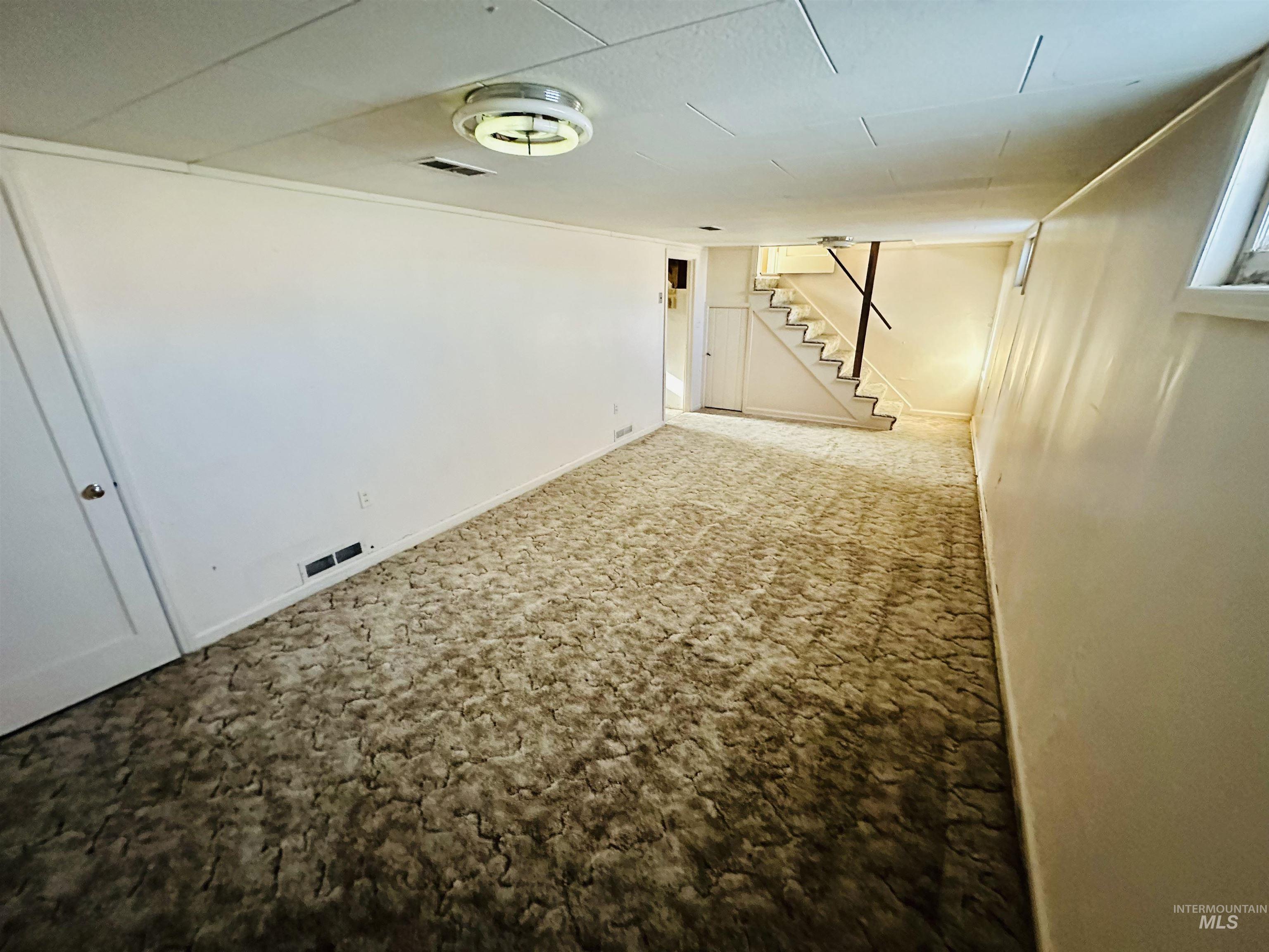 912 SW 5TH ST, Ontario, Oregon 97914, 3 Bedrooms, 2 Bathrooms, Residential For Sale, Price $275,000, 98983026