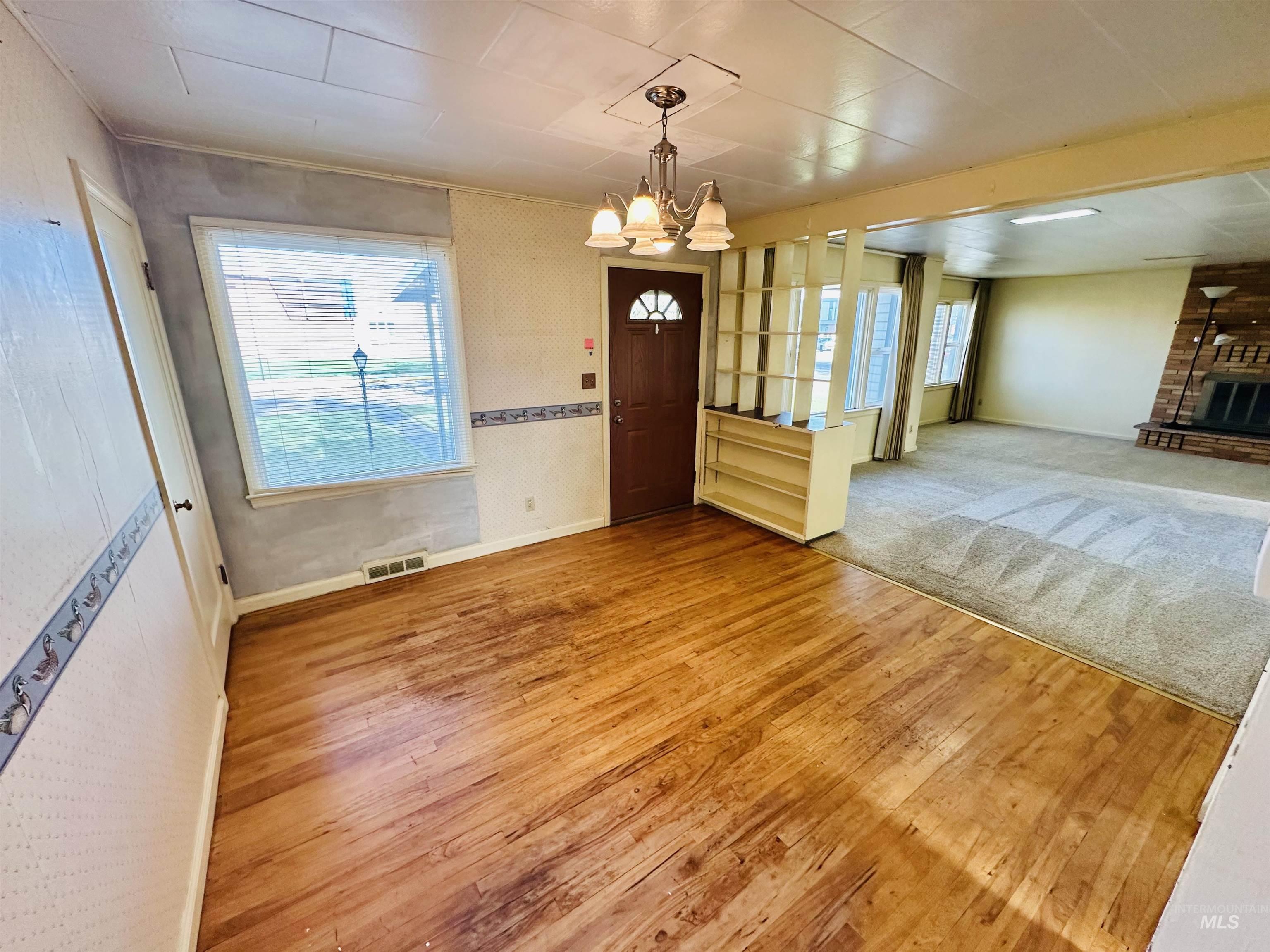 912 SW 5TH ST, Ontario, Oregon 97914, 3 Bedrooms, 2 Bathrooms, Residential For Sale, Price $275,000, 98983026