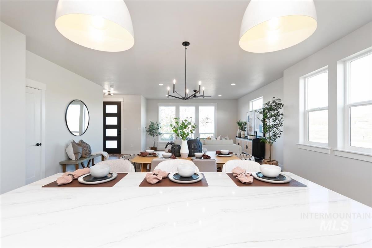 6397 N Birch Run Ln, Eagle, Idaho 83616, 3 Bedrooms, 2.5 Bathrooms, Residential For Sale, Price $524,800,MLS 98983027