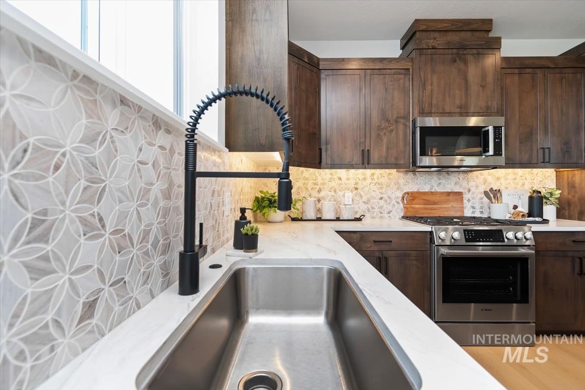 6397 N Birch Run Ln, Eagle, Idaho 83616, 3 Bedrooms, 2.5 Bathrooms, Residential For Sale, Price $524,800,MLS 98983027