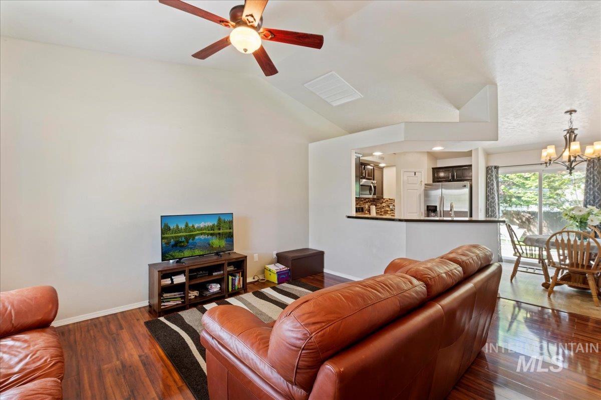 2021 N Eureka Ave., Meridian, Idaho 83646, 4 Bedrooms, 2.5 Bathrooms, Residential For Sale, Price $422,000,MLS 98983028