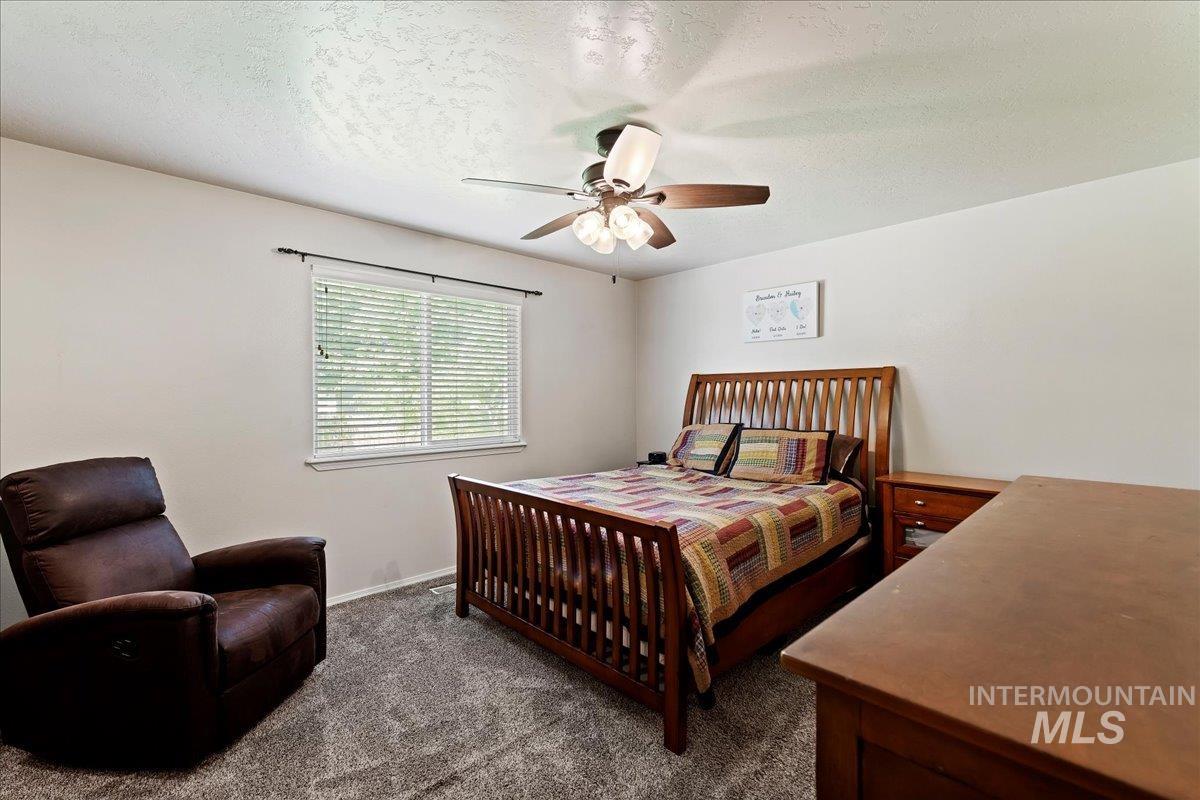 2021 N Eureka Ave., Meridian, Idaho 83646, 4 Bedrooms, 2.5 Bathrooms, Residential For Sale, Price $422,000,MLS 98983028