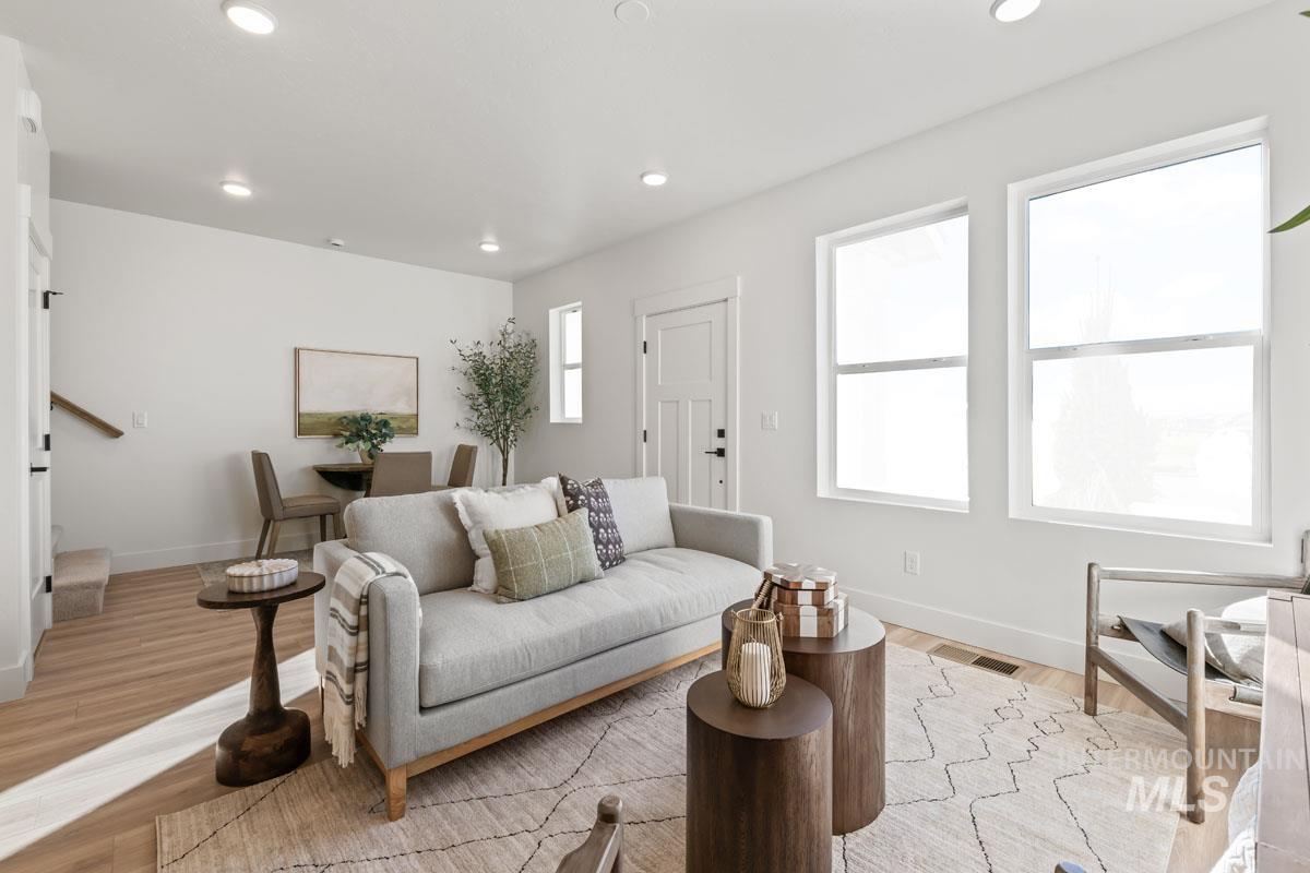 2113 E Deep Purple Lane, Meridian, Idaho 83642, 2 Bedrooms, 2.5 Bathrooms, Residential For Sale, Price $389,900,MLS 98983030