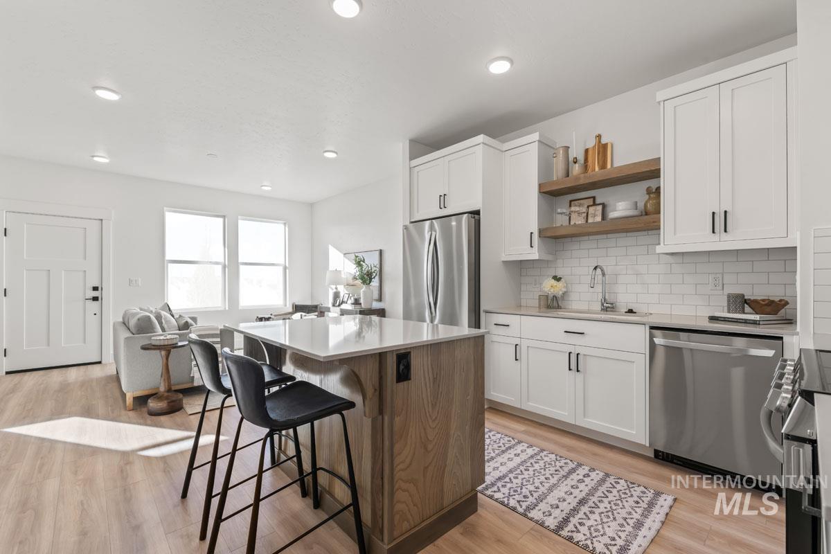 2113 E Deep Purple Lane, Meridian, Idaho 83642, 2 Bedrooms, 2.5 Bathrooms, Residential For Sale, Price $389,900,MLS 98983030